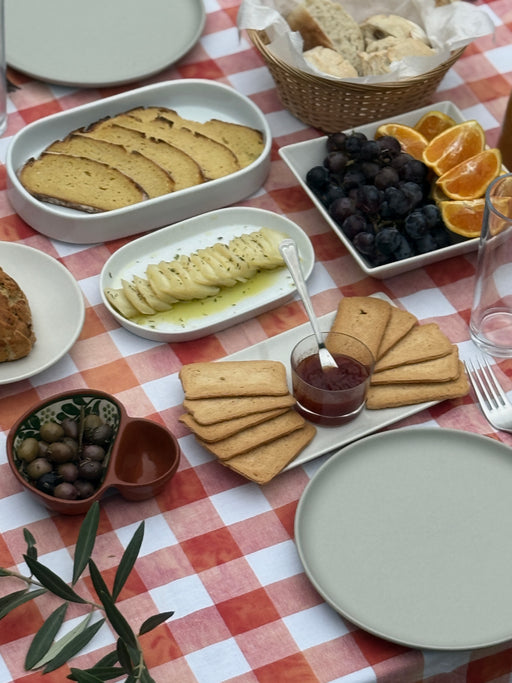 Picnic plus Visit to the Olive Grove and Mill+ Tasting (1h 45mins)